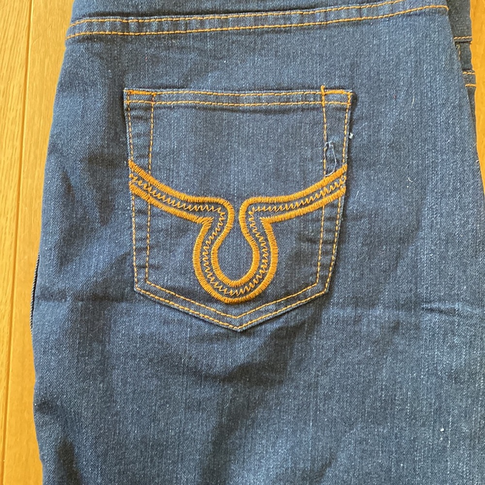 Nice jean skirt. Plus size 20. No brand. Has fancy pockets. Please look at pic. - Picture 4 of 9